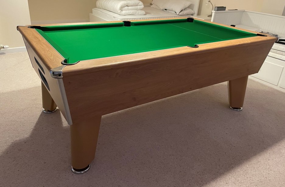 7ft Oak Classic Pool Table - Green Cloth