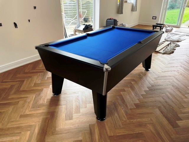 Black 7ft Classic Pool Table - Blue Cloth