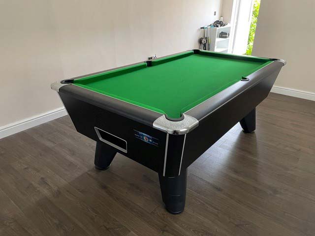 7ft Black Winner Table with Green Wool Cloth